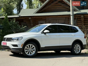 Авто Volkswagen Tiguan 2019 № 7852023