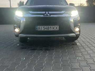 Авто Mitsubishi Outlander 2017 № 7852027