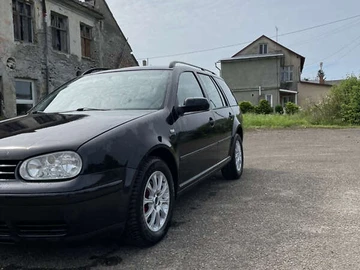 Авто Volkswagen Golf 2001 № 7852067