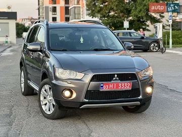 Авто Mitsubishi Outlander Xl 2010 № 7852130