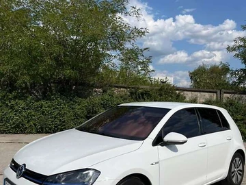 Авто Volkswagen E-Golf 2014 № 7852298