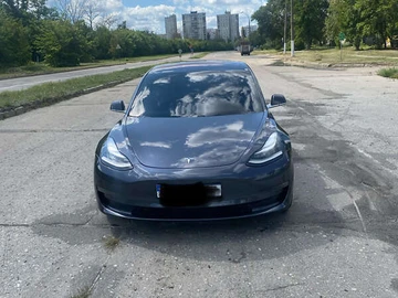 Авто Tesla Model 3 2018 № 7852364