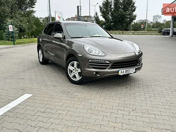 Авто Porsche Cayenne 2012 № 7852365