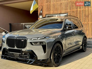 Авто BMW X7 2023 № 7852398