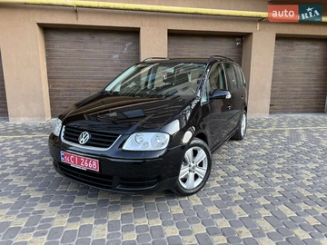 Авто Volkswagen Touran 2006 № 7852456