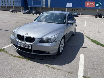 Авто BMW 5 Series 2004 № 7852729