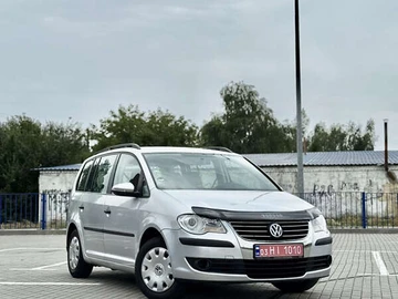 Авто Volkswagen Touran 2010 № 7852751