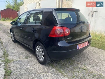 Авто Volkswagen Golf 2004 № 7853000