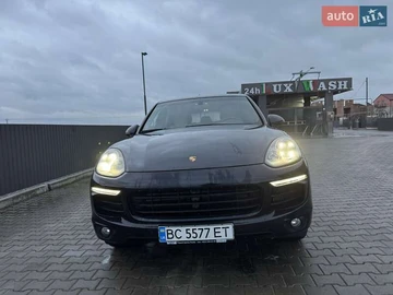 Авто Porsche Cayenne 2015 № 7853229