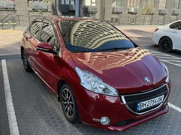 Авто Peugeot 208 2013 № 7853328