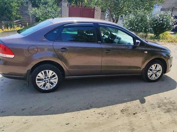 Авто Volkswagen Polo 2014 № 7853352