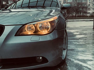 Авто BMW 5 Series 2005 № 7853369