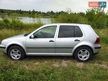 Авто Volkswagen Golf 2002 № 7853576