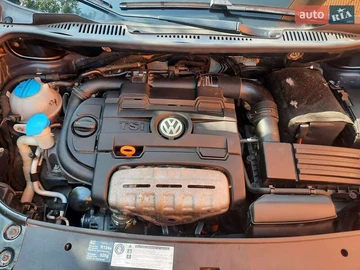 Авто Volkswagen Touran 2010 № 7853689