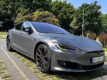 Авто Tesla Model S 2018 № 7854051