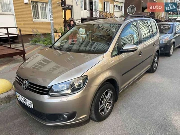 Авто Volkswagen Touran 2012 № 7854060