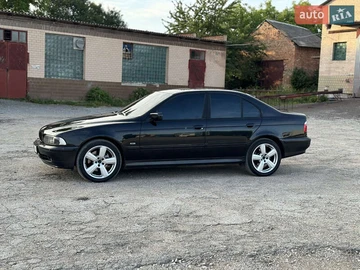 Авто BMW 5 Series 2001 № 7854072