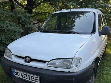 Авто Peugeot Partner 2000 № 7854082