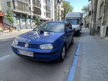 Авто Volkswagen Golf 2000 № 7854088