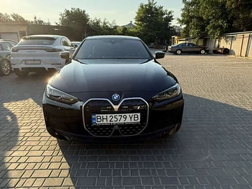 Авто BMW I4 2023 № 7854194