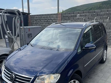Авто Volkswagen Touran 2009 № 7854344