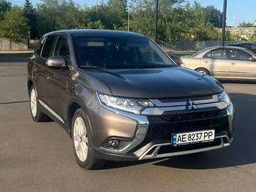 Авто Mitsubishi Outlander 2021 № 7854578