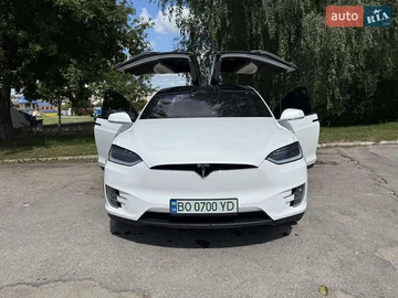 Авто Tesla Model X 2018 № 7854763
