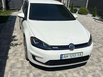 Авто Volkswagen E-Golf 2015 № 7854905