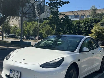 Авто Tesla Model 3 2021 № 7855028