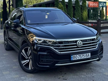 Авто Volkswagen Touareg 2018 № 7855077