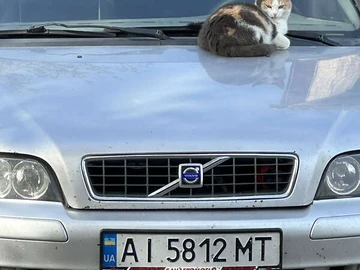 Авто Volvo V40 2000 № 7855110