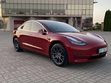Авто Tesla Model 3 2018 № 7855350