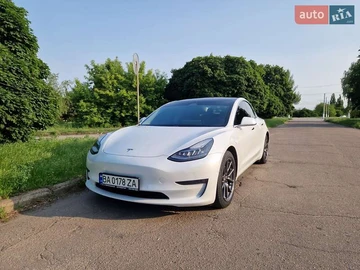 Авто Tesla Model 3 2019 № 7855361