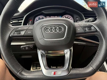 Авто Audi Q8 2020 № 7855450
