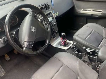 Авто Volvo V50 2005 № 7855540