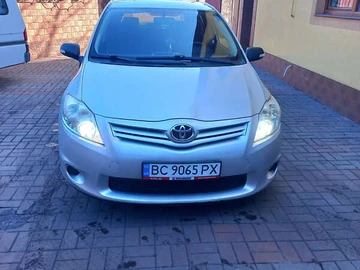 Авто Toyota Auris 2012 № 7855595