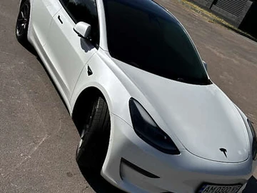 Авто Tesla Model 3 2021 № 7855796