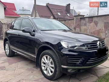 Авто Volkswagen Touareg 2016 № 7855817