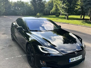 Авто Tesla Model S 2018 № 7855821