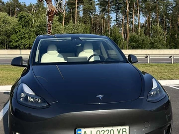 Авто Tesla Model Y 2023 № 7855824