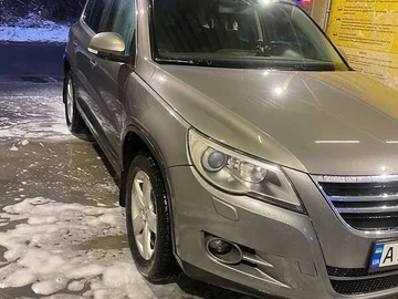 Авто Volkswagen Tiguan 2010 № 7856200