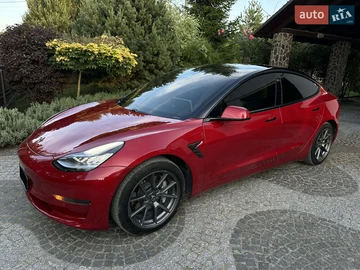 Авто Tesla Model 3 2020 № 7856303