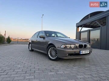 Авто BMW 5 Series 2002 № 7856395