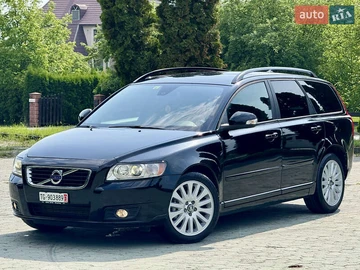 Авто Volvo V50 2011 № 7856409