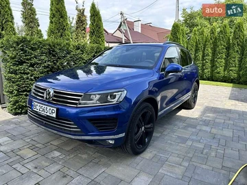 Авто Volkswagen Touareg 2017 № 7856627