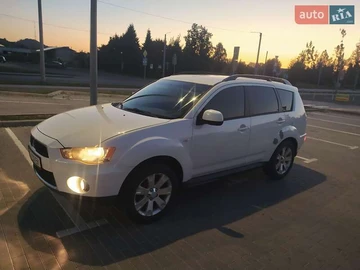 Авто Mitsubishi Outlander 2010 № 7856728