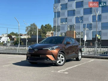 Авто Toyota C-Hr 2017 № 7856789