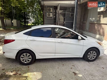 Авто Hyundai Accent 2016 № 7856924