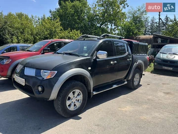 Авто Mitsubishi L 200 2011 № 7856954