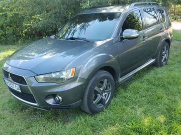 Авто Mitsubishi Outlander Xl 2010 № 7857420